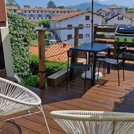 Jolie Maison Cosy Avec Terrasse 600m Saint-Jean-de-Luz